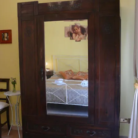 Antica Bottega Di Vinci Bed & Breakfast Exterior photo